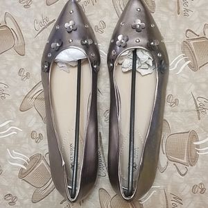 NWOT Women's Size 9 Embellished Shoes